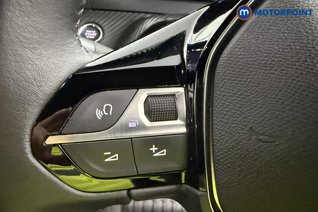 Peugeot 2008 Allure Manual Petrol SUV - Stock Number (1624983) - 4th supplementary image