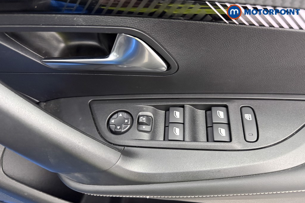 Peugeot 2008 Allure Manual Petrol SUV - Stock Number (1624983) - 22nd supplementary image