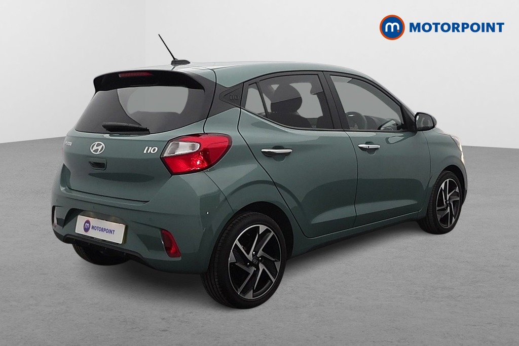 Hyundai I10 Premium Manual Petrol Hatchback - Stock Number (1625245) - Drivers side rear corner