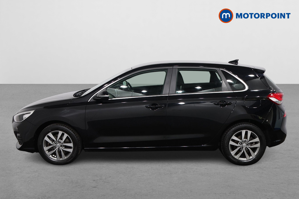 Hyundai I30 Se Nav Manual Petrol Hatchback - Stock Number (1625251) - Passenger side