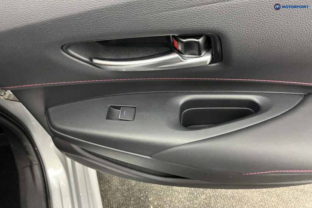 Toyota Corolla Excel Automatic Petrol-Electric Hybrid Estate - Stock Number (1625446) - 27th supplementary image