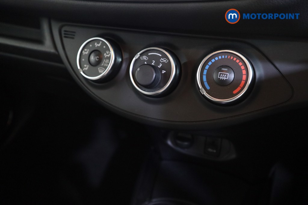 Toyota Yaris Y20 Manual Petrol Hatchback - Stock Number (1625521) - 7th supplementary image