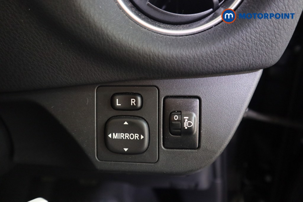 Toyota Yaris Y20 Manual Petrol Hatchback - Stock Number (1625521) - 11th supplementary image