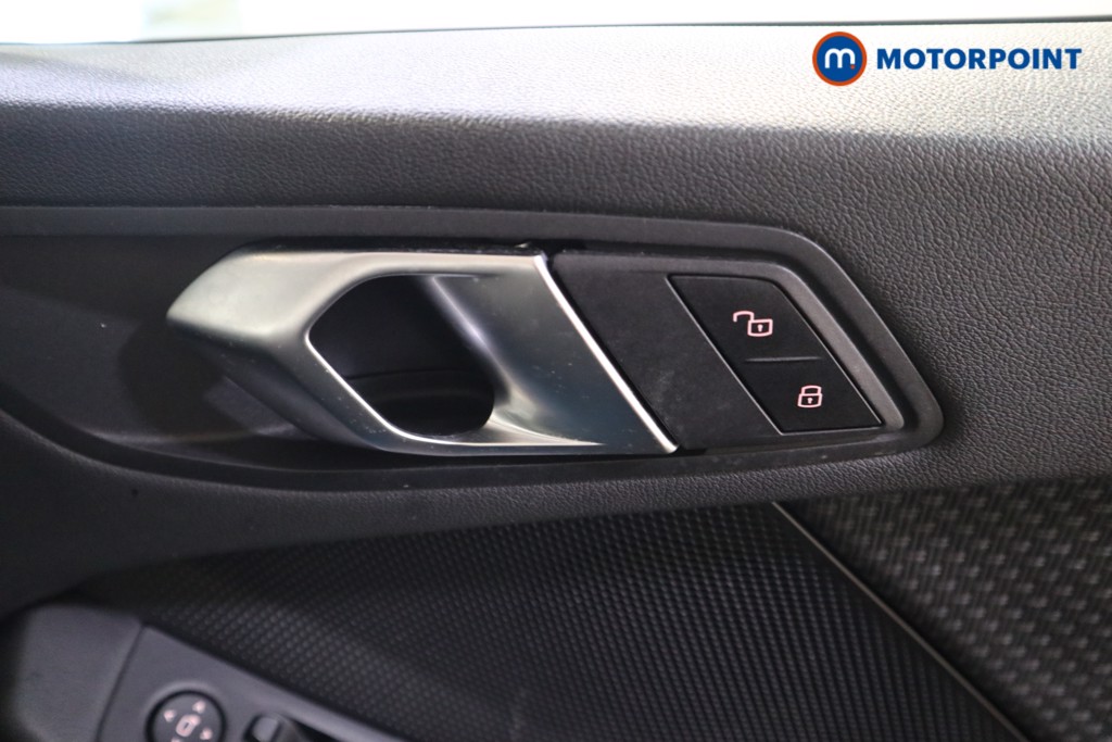 BMW 1 Series SE Manual Petrol Hatchback - Stock Number (1625599) - 15th supplementary image