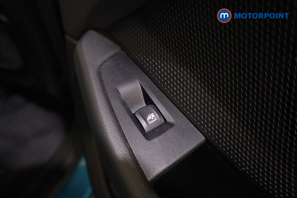 BMW 1 Series SE Manual Petrol Hatchback - Stock Number (1625599) - 21st supplementary image