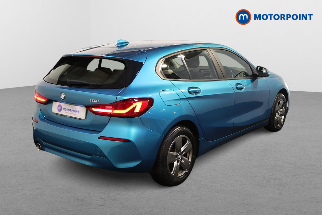 BMW 1 Series SE Manual Petrol Hatchback - Stock Number (1625599) - Drivers side rear corner