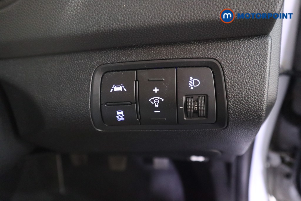 Hyundai I20 Play Manual Petrol Hatchback - Stock Number (1625869) - 13th supplementary image