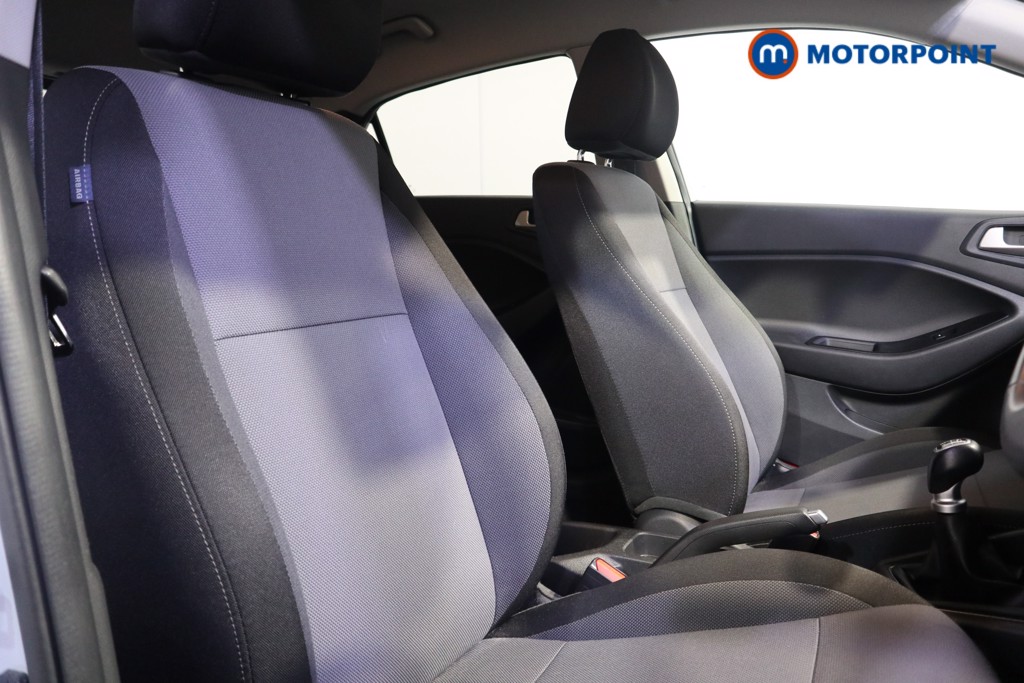 Hyundai I20 Play Manual Petrol Hatchback - Stock Number (1625869) - 15th supplementary image