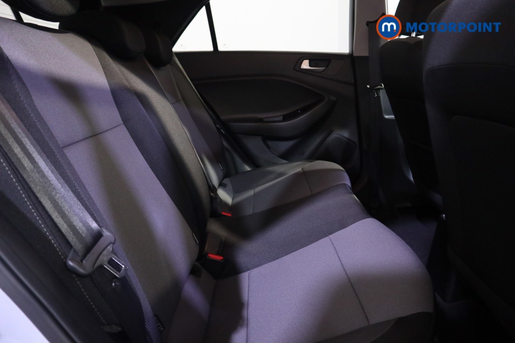 Hyundai I20 Play Manual Petrol Hatchback - Stock Number (1625869) - 16th supplementary image