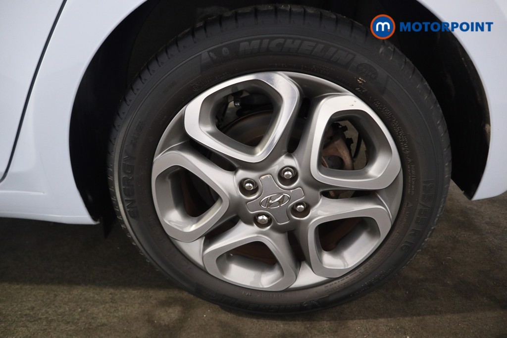 Hyundai I20 Play Manual Petrol Hatchback - Stock Number (1625869) - 23rd supplementary image