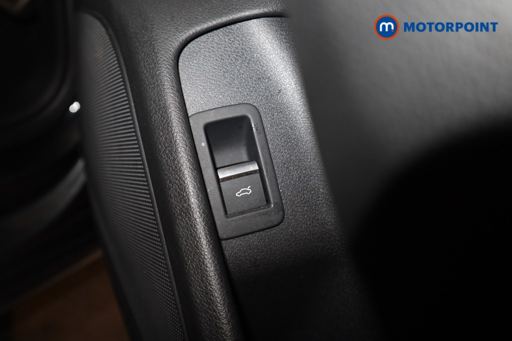 Audi A4 S Line Automatic Petrol Estate - Stock Number (1626076) - 13th supplementary image