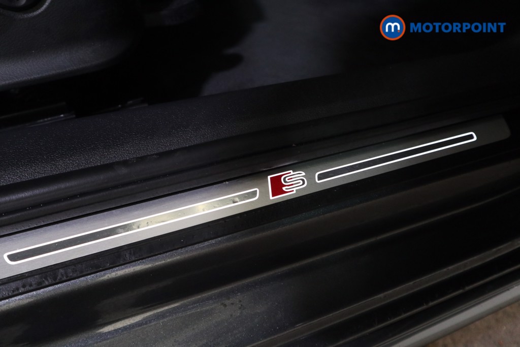 Audi A4 S Line Automatic Petrol Estate - Stock Number (1626076) - 16th supplementary image