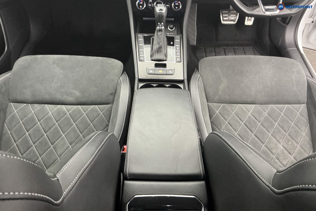 Skoda Superb Sport Line Plus Automatic Petrol Hatchback - Stock Number (1626107) - 10th supplementary image