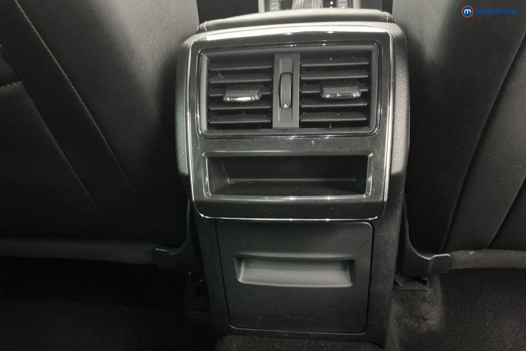 Skoda Superb Sport Line Plus Automatic Petrol Hatchback - Stock Number (1626107) - 13th supplementary image