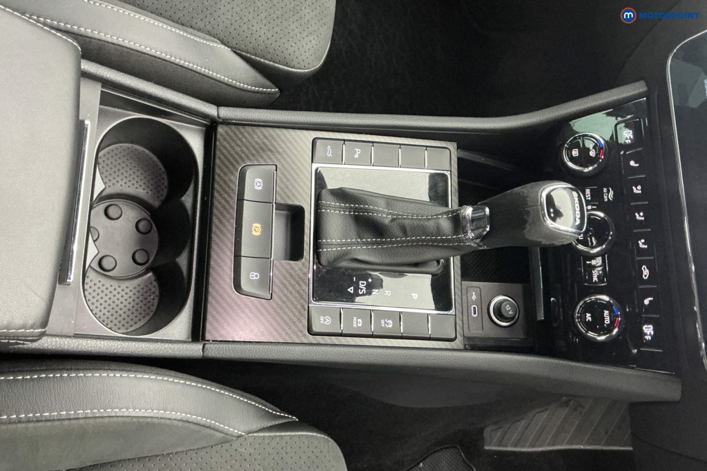 Skoda Superb Sport Line Plus Automatic Petrol Hatchback - Stock Number (1626107) - 21st supplementary image