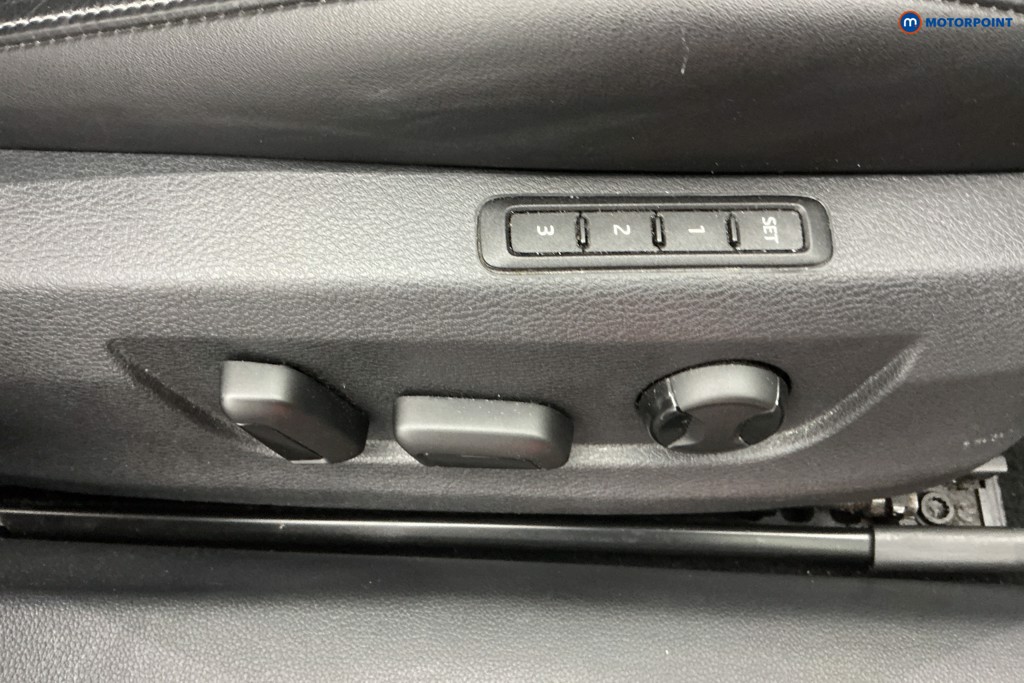 Skoda Superb Sport Line Plus Automatic Petrol Hatchback - Stock Number (1626107) - 28th supplementary image