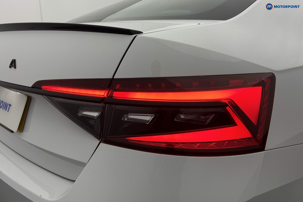 Skoda Superb Sport Line Plus Automatic Petrol Hatchback - Stock Number (1626107) - 35th supplementary image