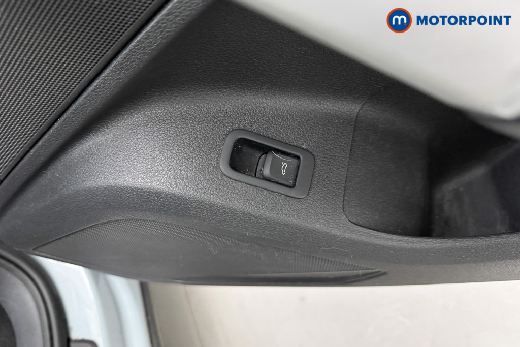 Audi Q2 S Line Manual Petrol SUV - Stock Number (1626236) - 18th supplementary image