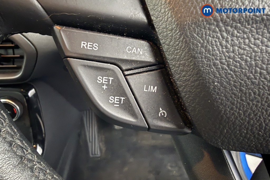 Ford Ecosport Active Manual Petrol SUV - Stock Number (1626264) - 5th supplementary image