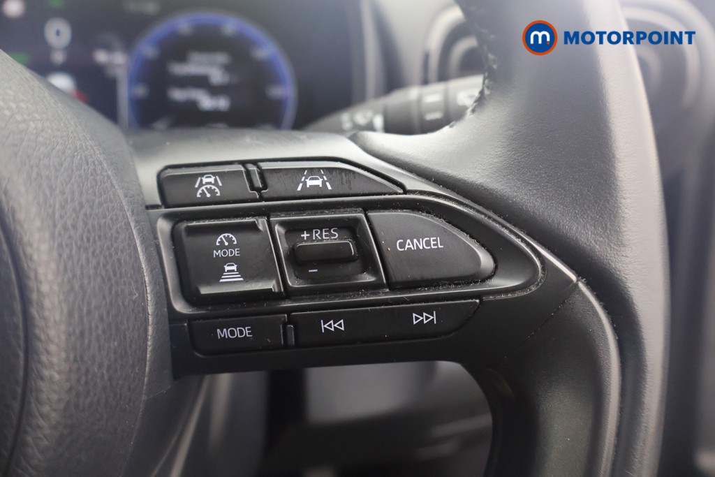 Toyota Yaris Excel Automatic Petrol-Electric Hybrid Hatchback - Stock Number (1626463) - 8th supplementary image