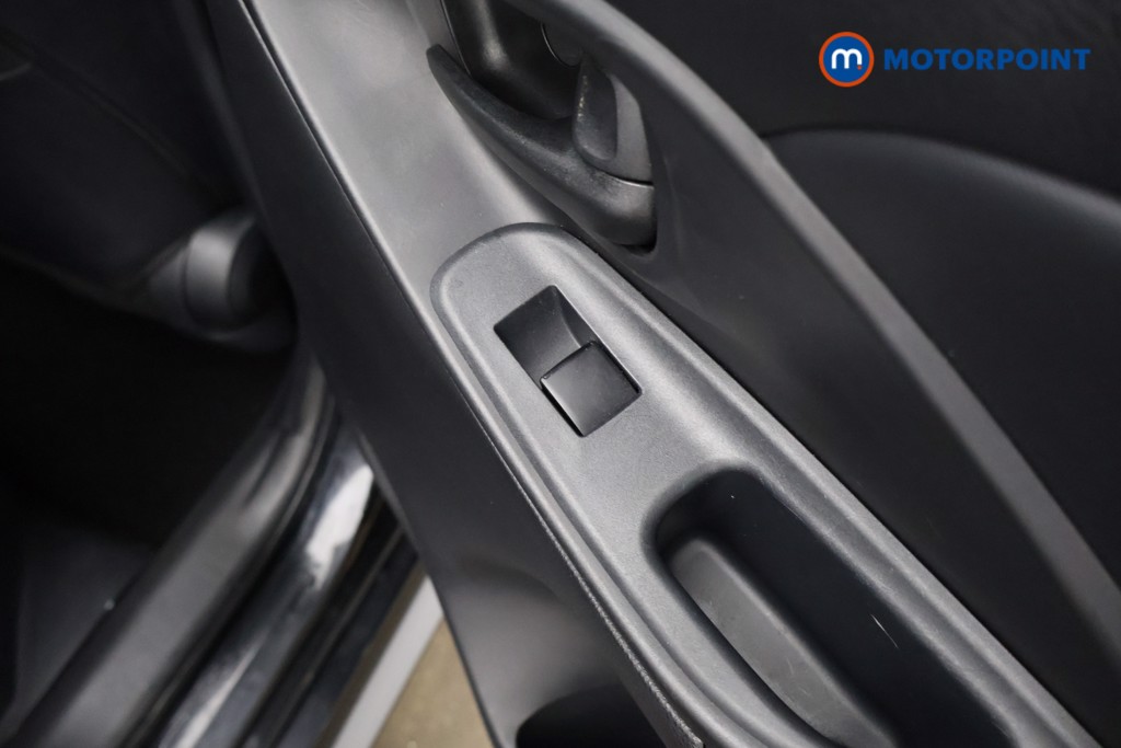 Toyota Yaris Excel Automatic Petrol-Electric Hybrid Hatchback - Stock Number (1626463) - 23rd supplementary image