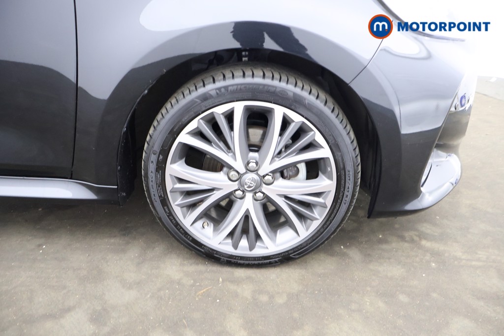 Toyota Yaris Excel Automatic Petrol-Electric Hybrid Hatchback - Stock Number (1626463) - 1st supplementary image