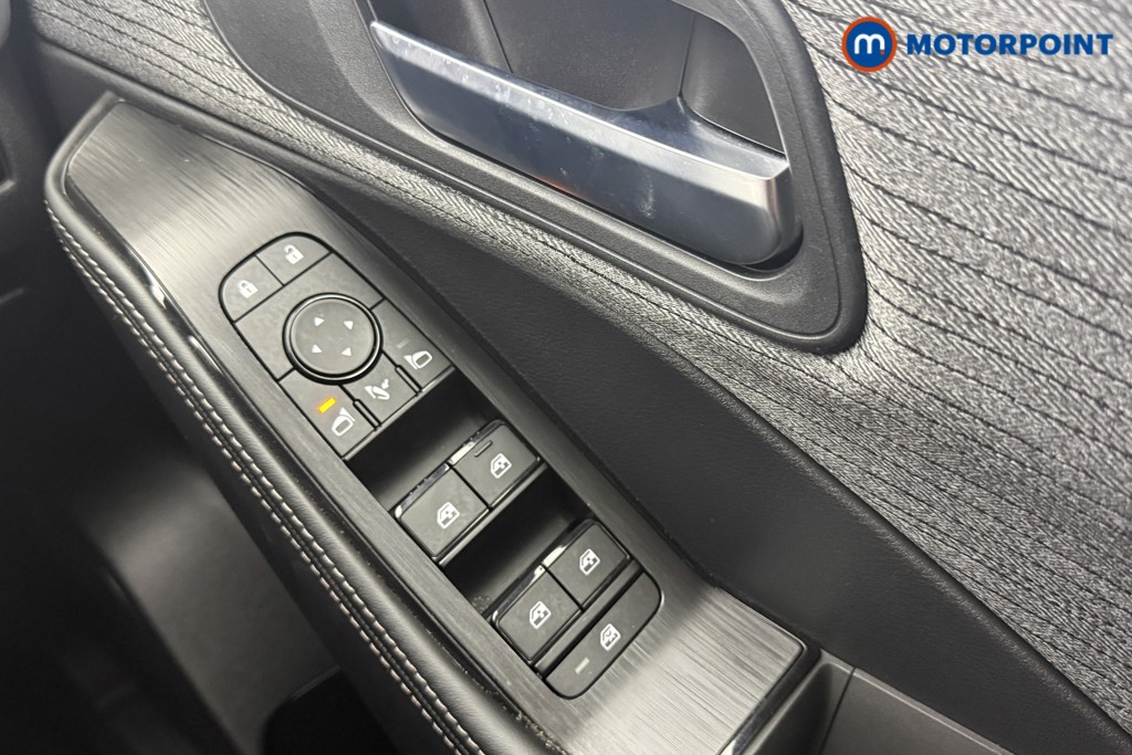 Nissan X-Trail N-Connecta Automatic Petrol-Electric Hybrid SUV - Stock Number (1626601) - 10th supplementary image