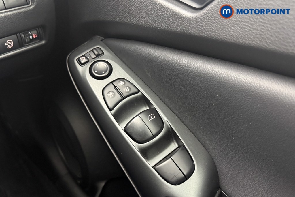 Nissan Juke Acenta Premium Manual Petrol SUV - Stock Number (1626602) - 10th supplementary image