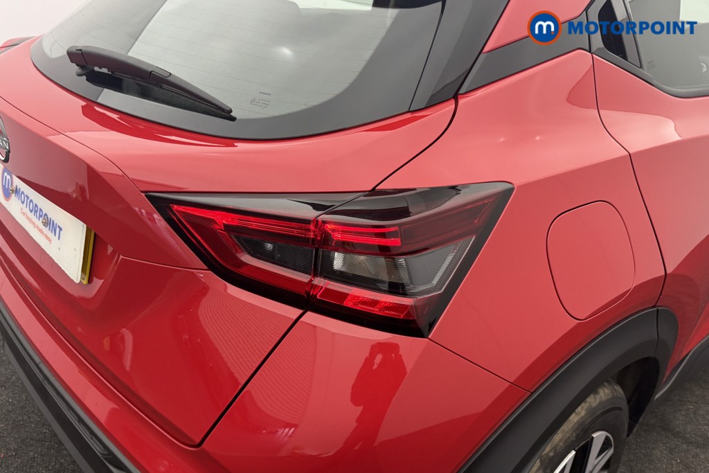 Nissan Juke Acenta Premium Manual Petrol SUV - Stock Number (1626602) - 22nd supplementary image