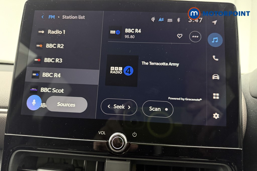 Toyota Yaris Cross Excel Automatic Petrol-Electric Hybrid Estate - Stock Number (1626863) - 4th supplementary image