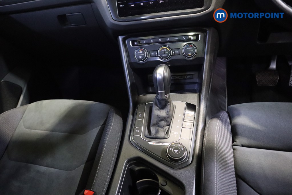 Volkswagen Tiguan SEL Automatic Diesel SUV - Stock Number (1627371) - 6th supplementary image
