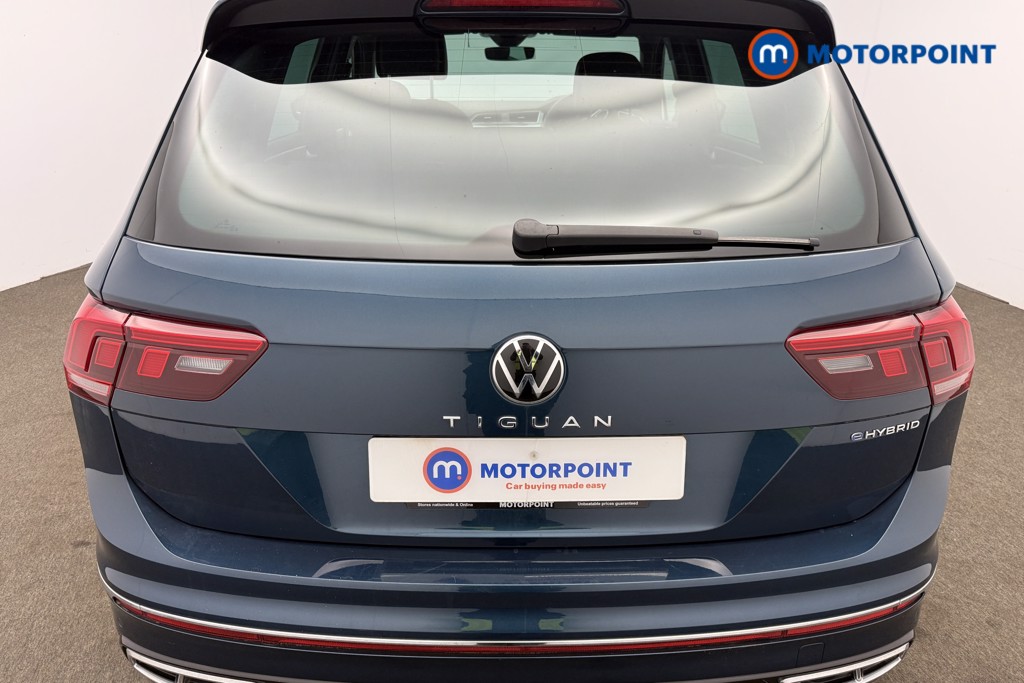 Volkswagen Tiguan R-Line Automatic Petrol Plug-In Hybrid SUV - Stock Number (1627509) - 10th supplementary image