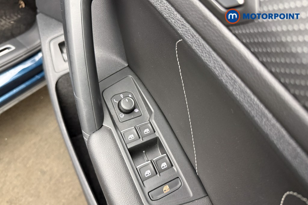 Volkswagen Tiguan R-Line Automatic Petrol Plug-In Hybrid SUV - Stock Number (1627509) - 15th supplementary image