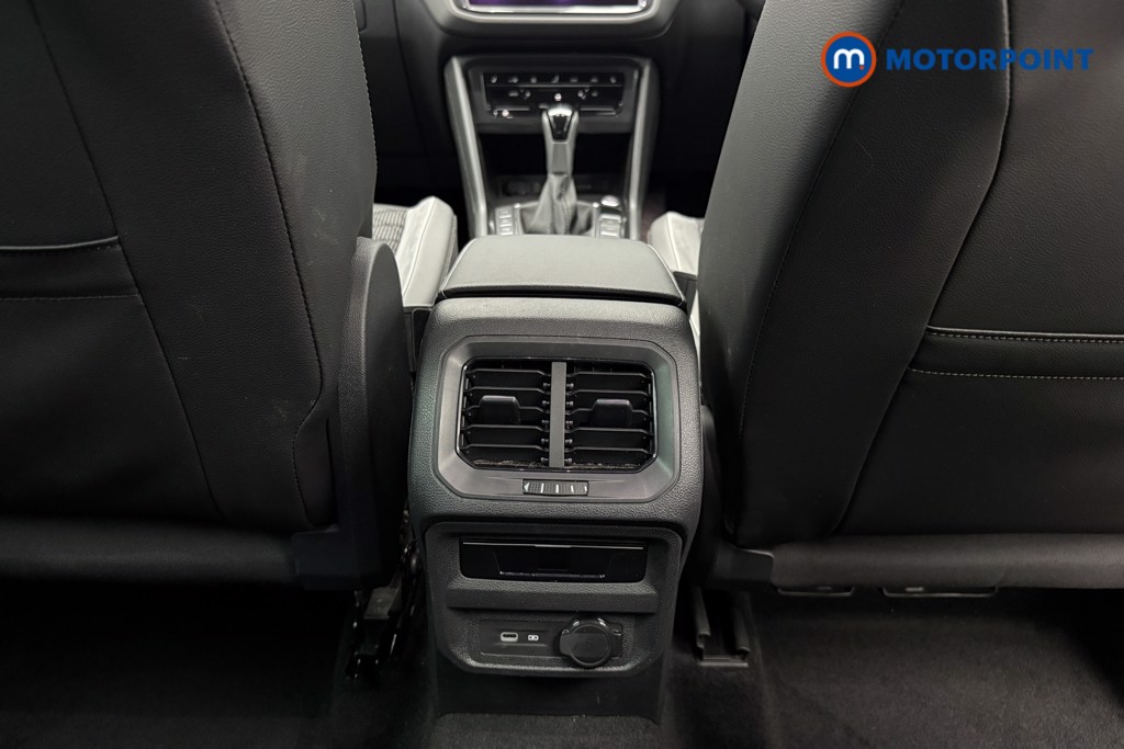 Volkswagen Tiguan R-Line Automatic Petrol Plug-In Hybrid SUV - Stock Number (1627509) - 25th supplementary image
