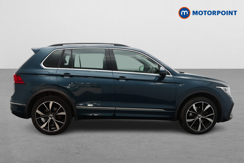 Volkswagen Tiguan R-Line Automatic Petrol Plug-In Hybrid SUV - Stock Number (1627509) - Drivers side