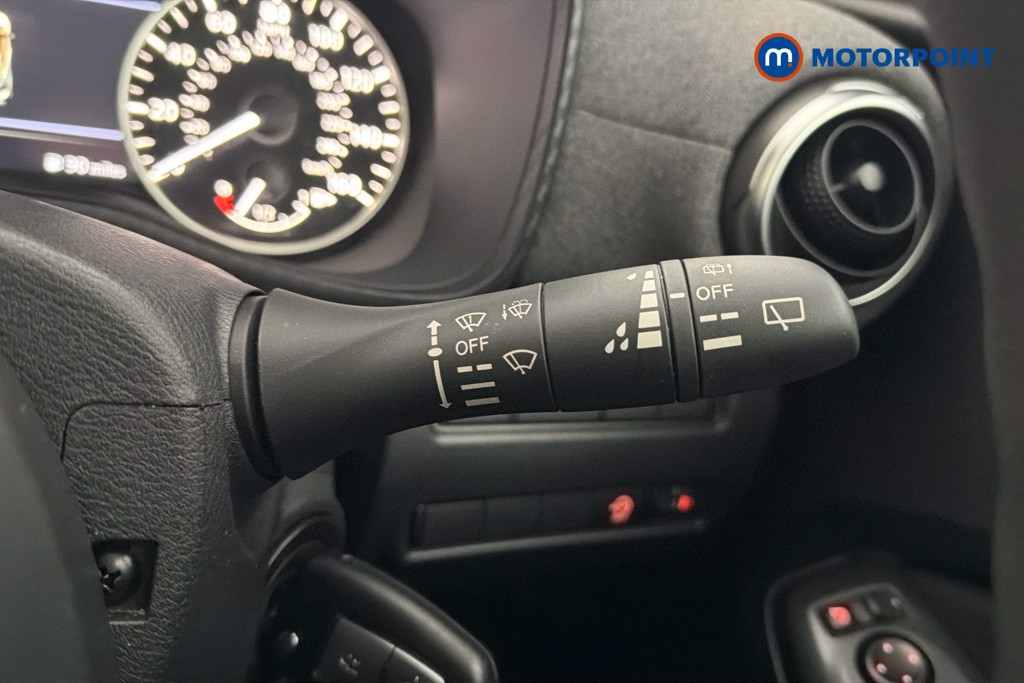 Nissan Juke Acenta Premium Manual Petrol SUV - Stock Number (1627977) - 7th supplementary image