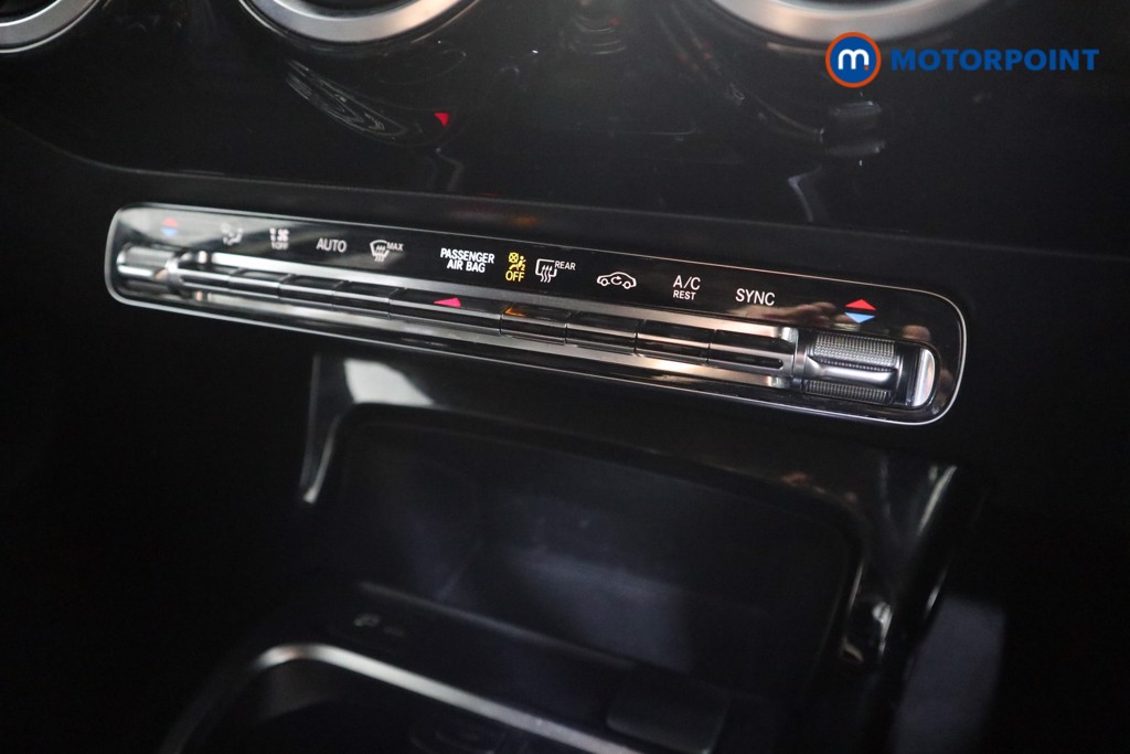 Mercedes-Benz A Class Amg Line Manual Petrol Hatchback - Stock Number (1628229) - 8th supplementary image