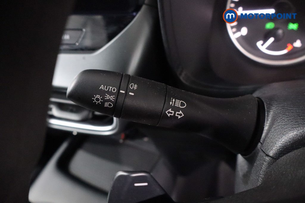 Nissan Juke Acenta Premium Automatic Petrol SUV - Stock Number (1628496) - 14th supplementary image