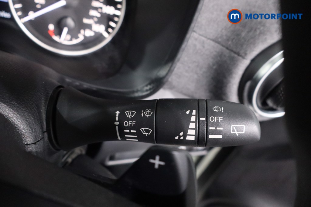 Nissan Juke Acenta Premium Automatic Petrol SUV - Stock Number (1628496) - 15th supplementary image