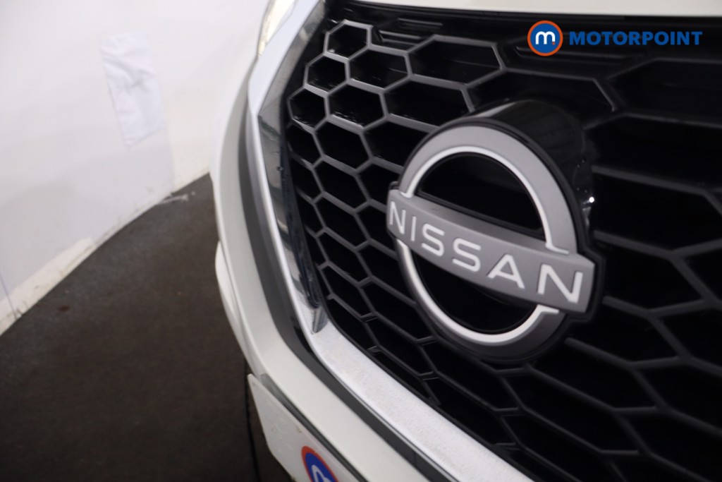 Nissan Juke Acenta Premium Automatic Petrol SUV - Stock Number (1628496) - 29th supplementary image