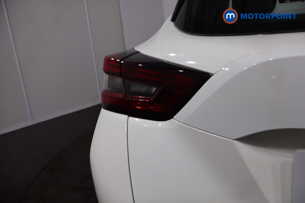 Nissan Juke Acenta Premium Automatic Petrol SUV - Stock Number (1628496) - 34th supplementary image