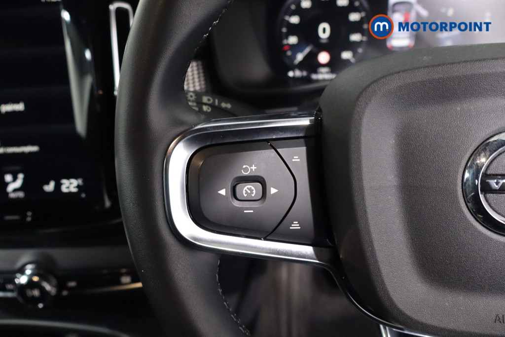 Volvo Xc40 R Design Pro Automatic Petrol SUV - Stock Number (1628544) - 7th supplementary image