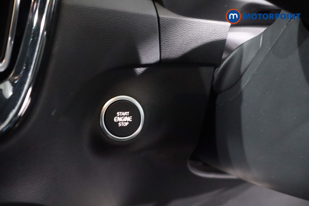Volvo Xc40 R Design Pro Automatic Petrol SUV - Stock Number (1628544) - 22nd supplementary image