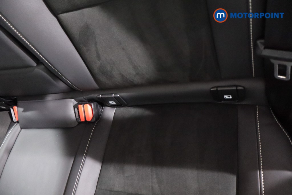 Volvo Xc40 R Design Pro Automatic Petrol SUV - Stock Number (1628544) - 27th supplementary image