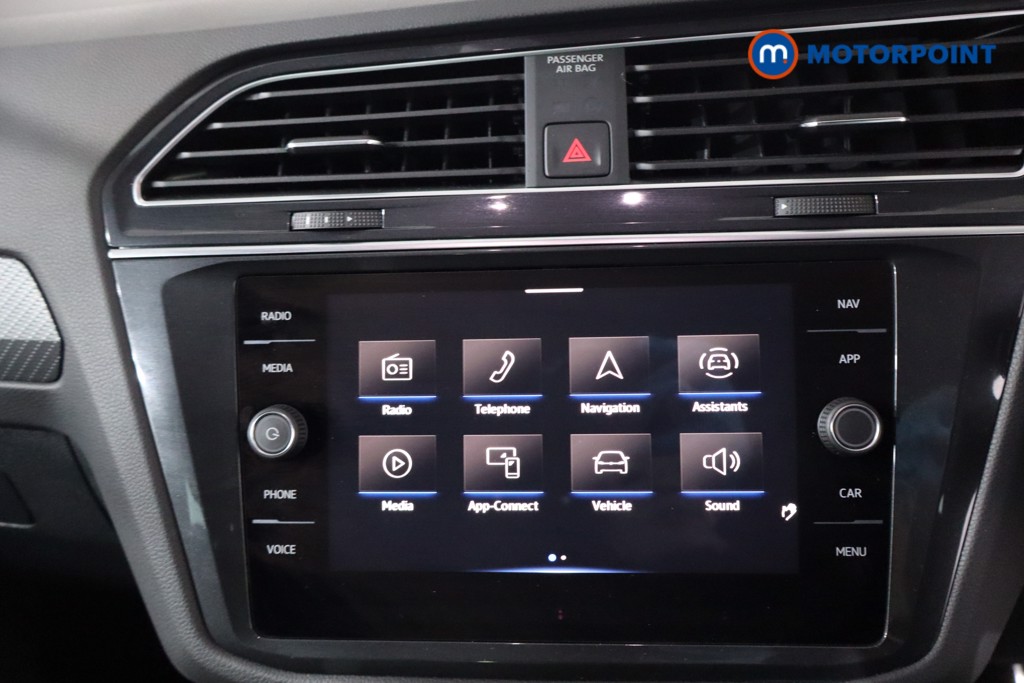 Volkswagen Tiguan R-Line Edition Automatic Petrol SUV - Stock Number (1628581) - 2nd supplementary image