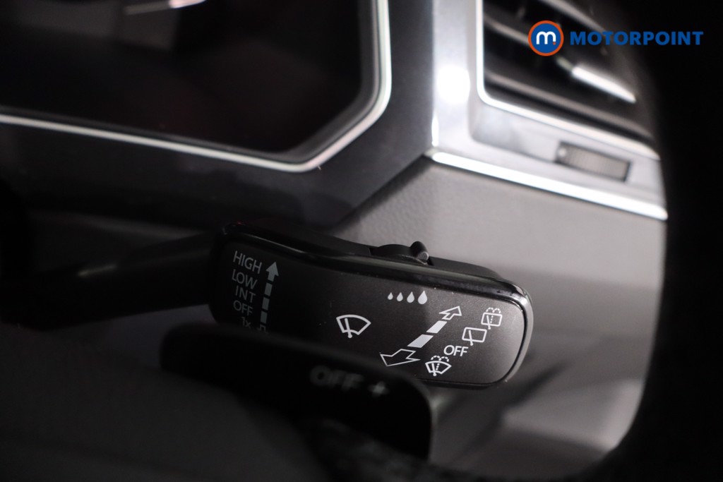 Volkswagen Tiguan R-Line Edition Automatic Petrol SUV - Stock Number (1628581) - 17th supplementary image