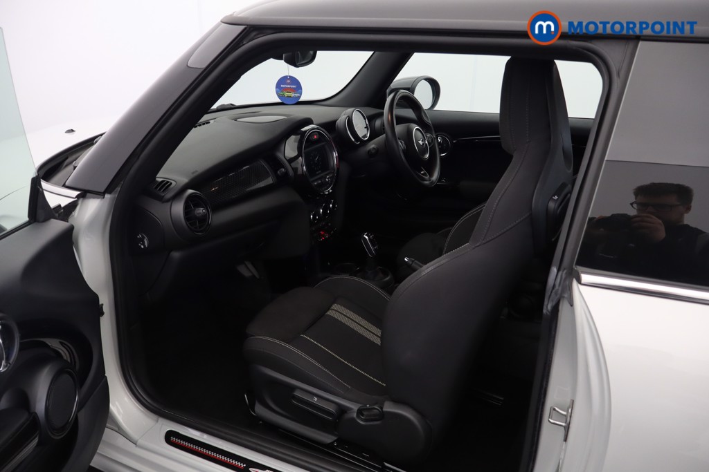 Mini Hatchback Cooper S Sport Automatic Petrol Hatchback - Stock Number (1628617) - 18th supplementary image