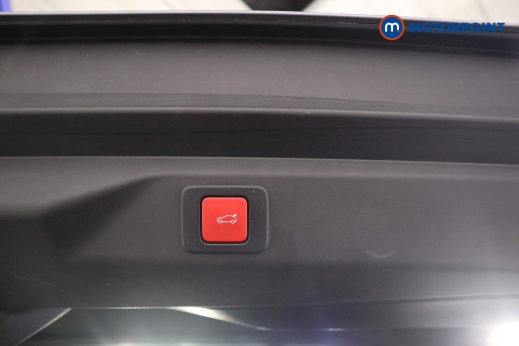 Peugeot 3008 GT Automatic Petrol SUV - Stock Number (1628954) - 25th supplementary image