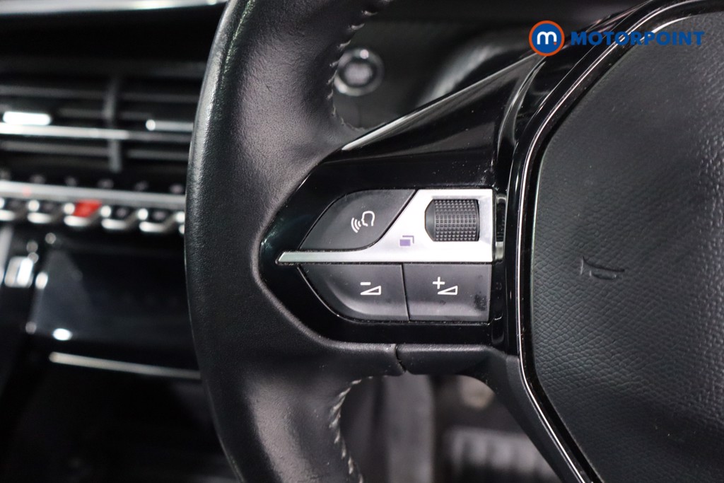 Peugeot 2008 Allure Manual Petrol SUV - Stock Number (1629087) - 7th supplementary image