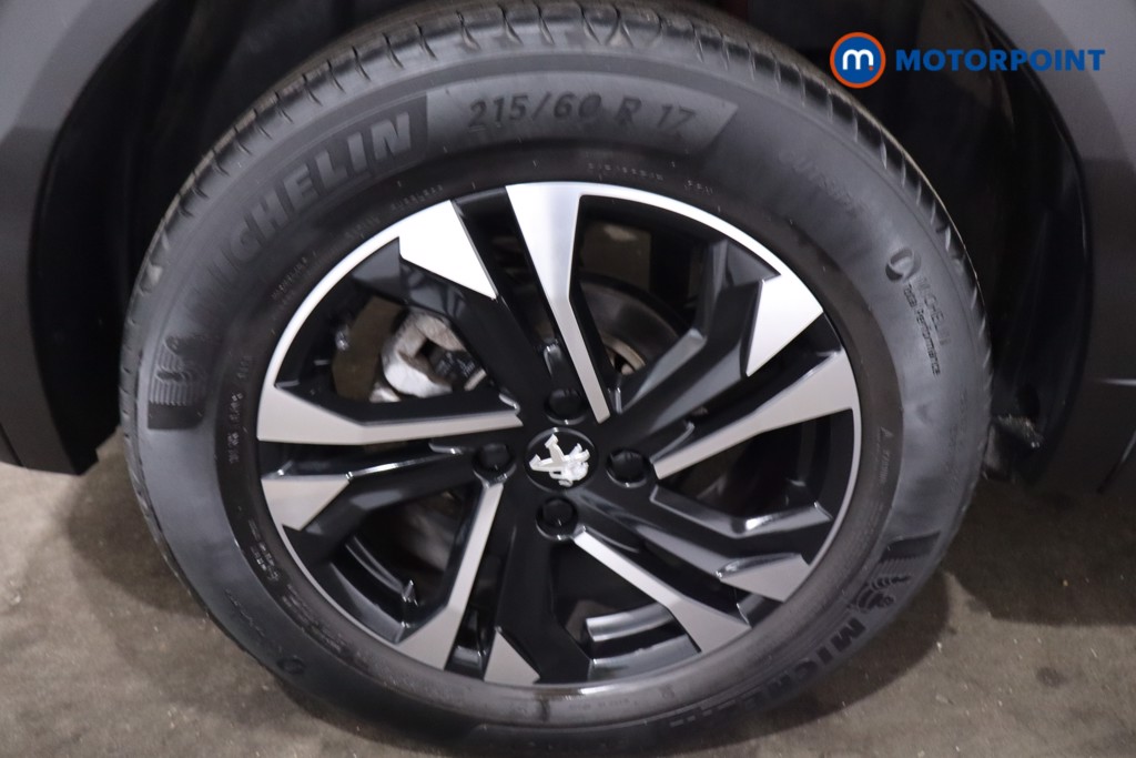 Peugeot 2008 Allure Manual Petrol SUV - Stock Number (1629087) - 9th supplementary image